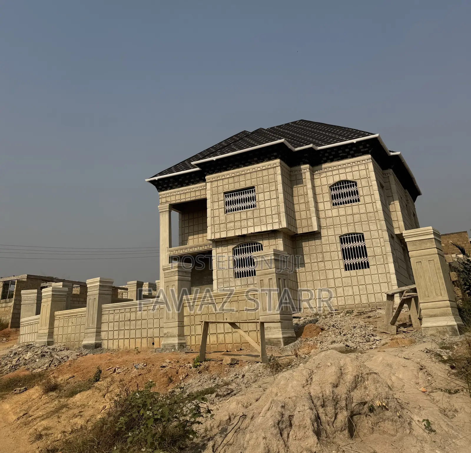 5bdrm Apartment in Good Jobs, Atwima Kwanwoma for sale