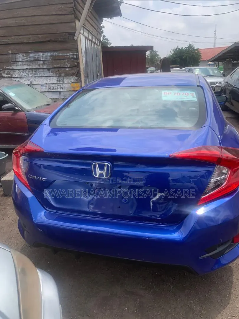 Honda Civic EX 4dr Sedan (2.0L 4cyl) 2017 Blue