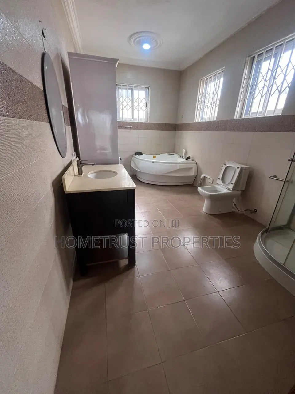 5bdrm Duplex in Tseaddo for rent