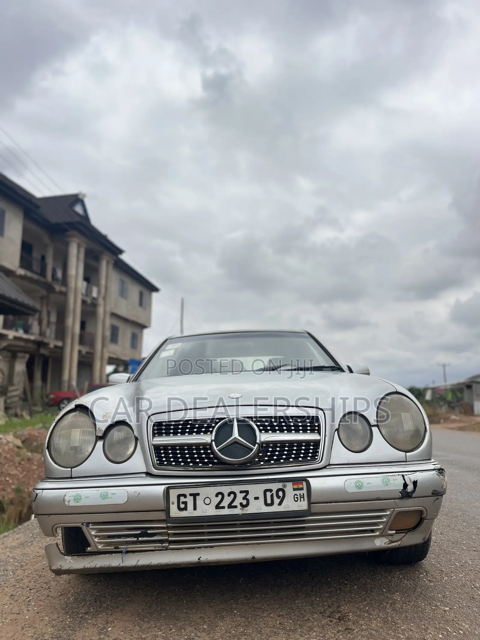 Mercedes-Benz E200 2004 Beige