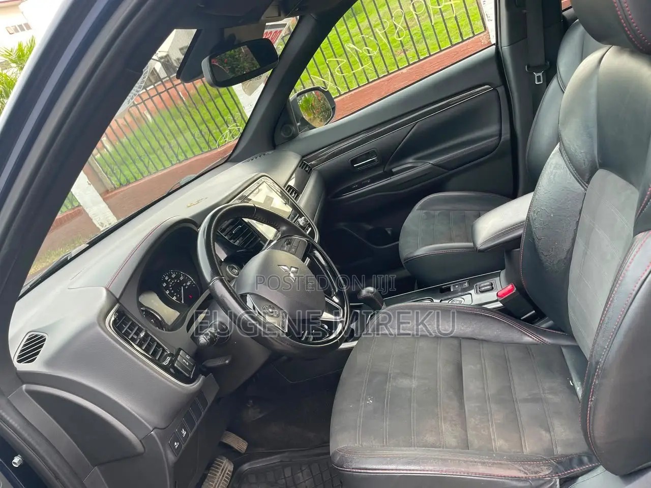 Mitsubishi Outlander 2020 Blue