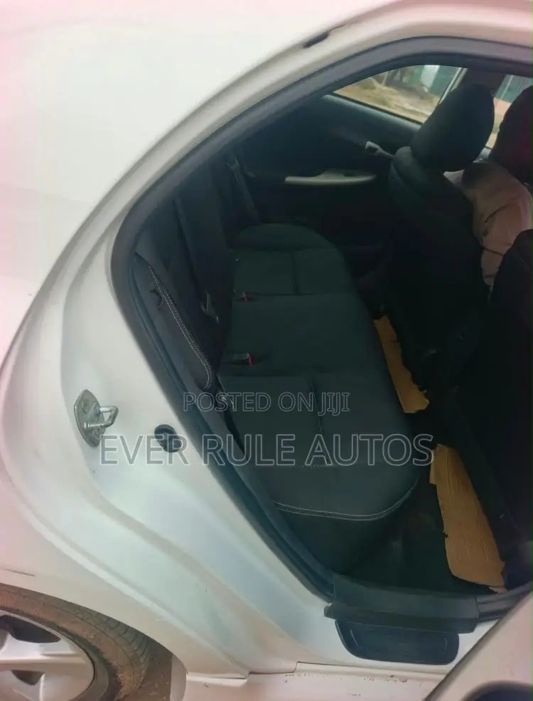 Toyota Corolla S 4dr Sedan (1.8L 4cyl 4A) 2013 White