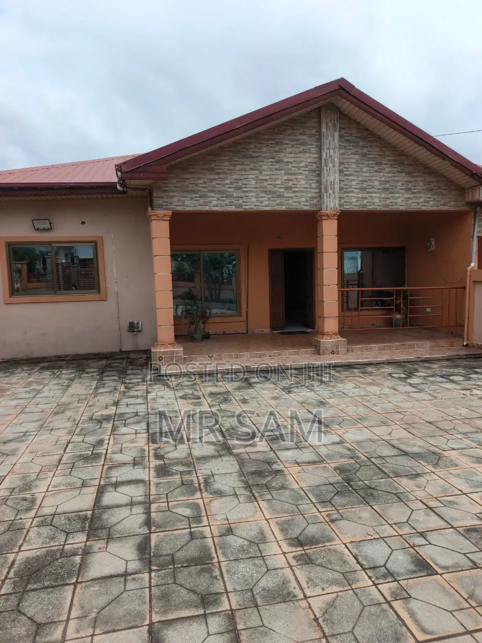 3bdrm House in Sam Properties, West Hills Mall Area for rent
