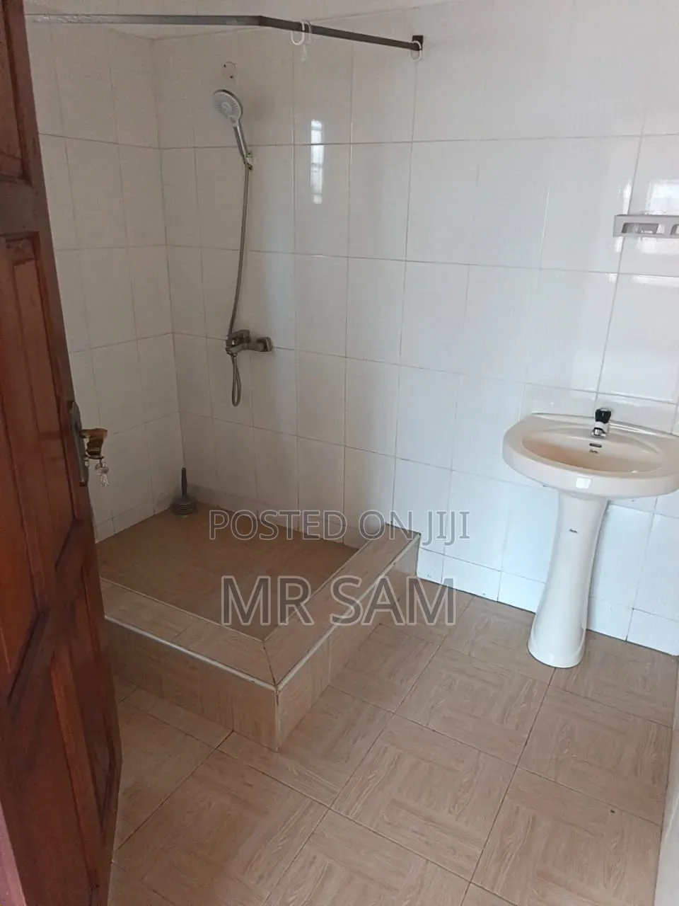 3bdrm House in Sam Properties, West Hills Mall Area for rent