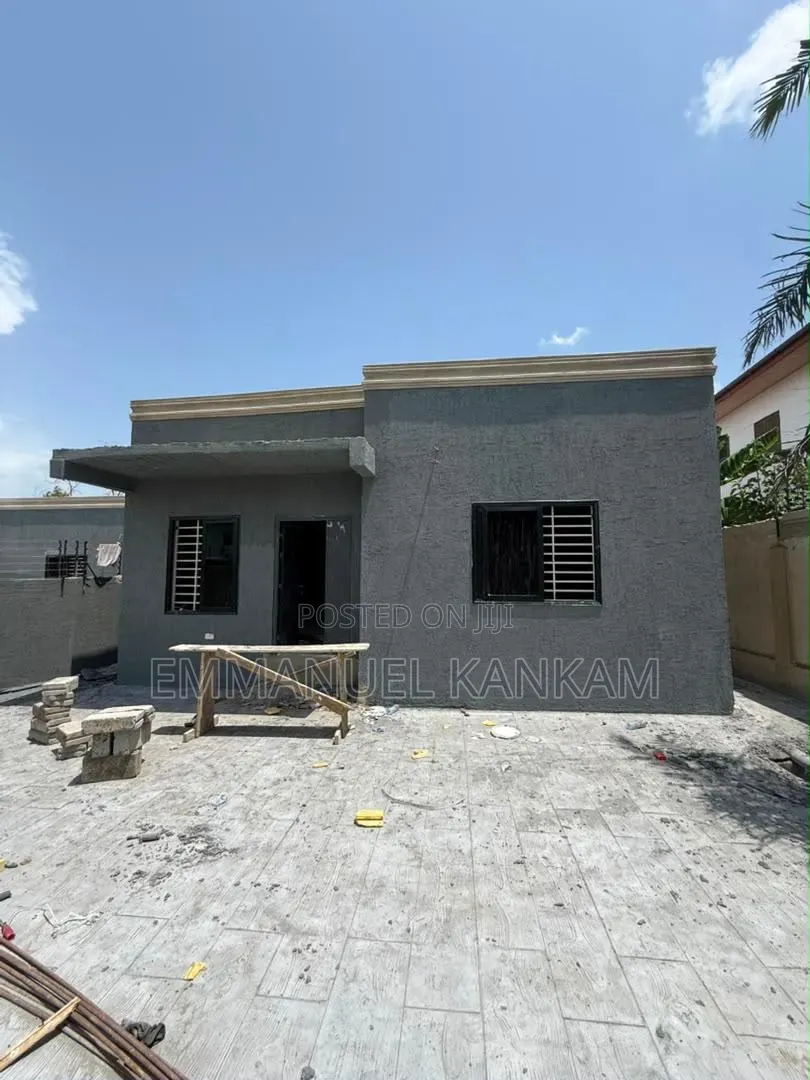 3bdrm House in GREDA Estate for sale