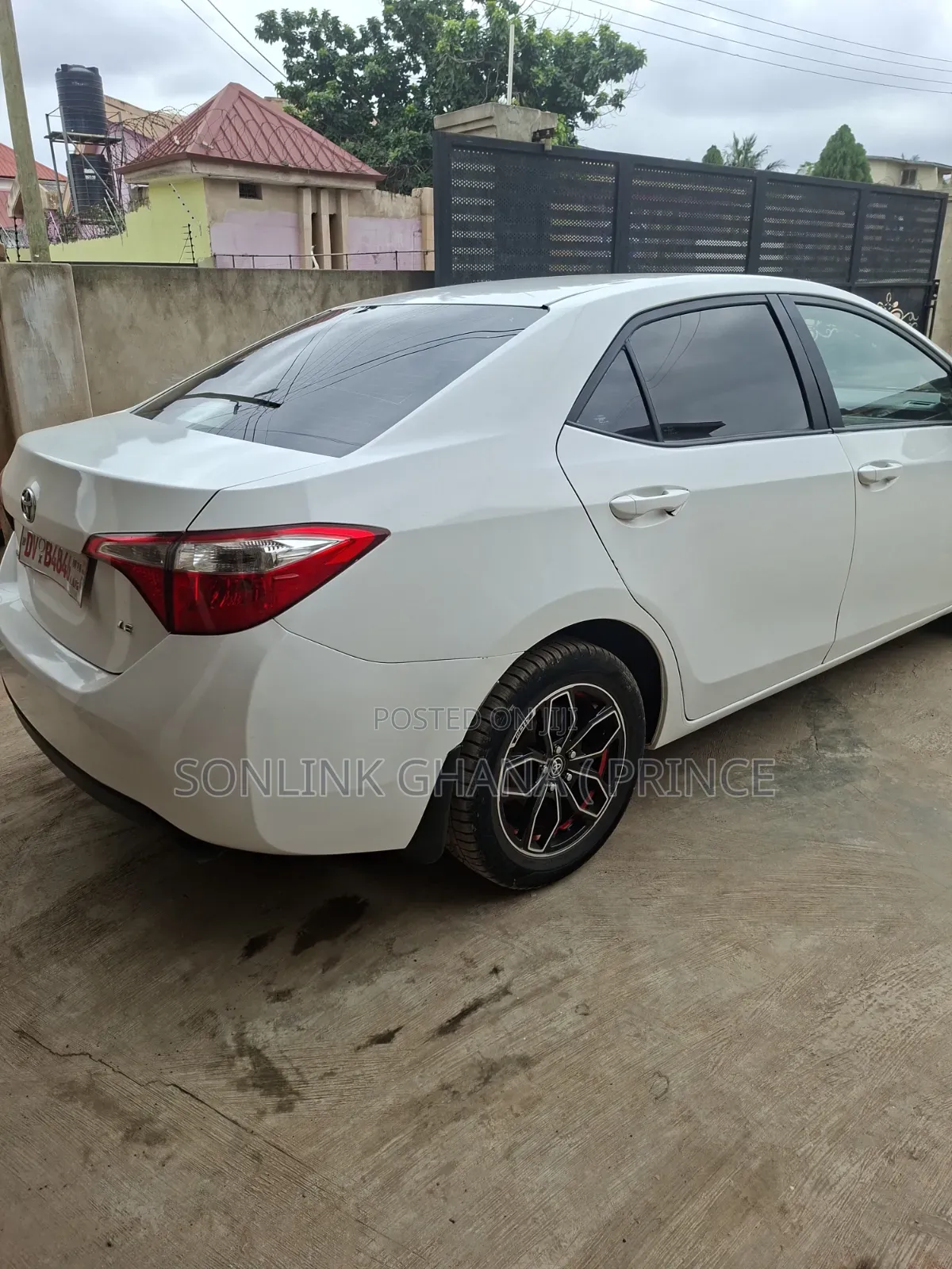Toyota Corolla 2014 White