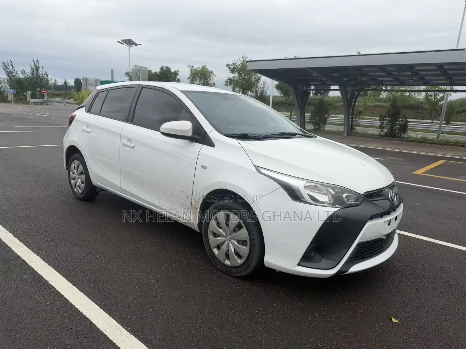 Toyota Yaris L Hatchback 5dr 2017 White