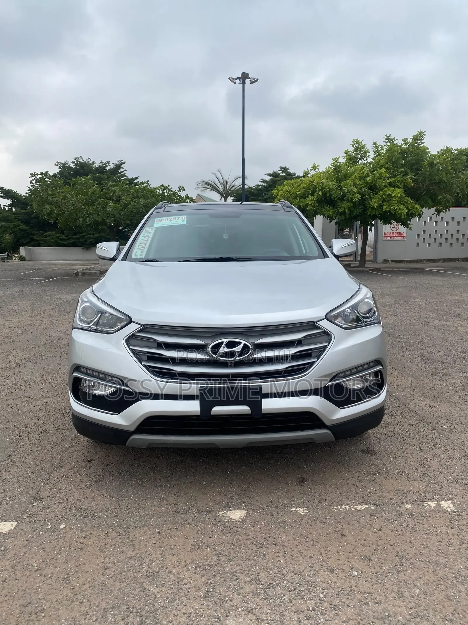Hyundai Santa Fe SE Ultimate FWD 2018 Silver