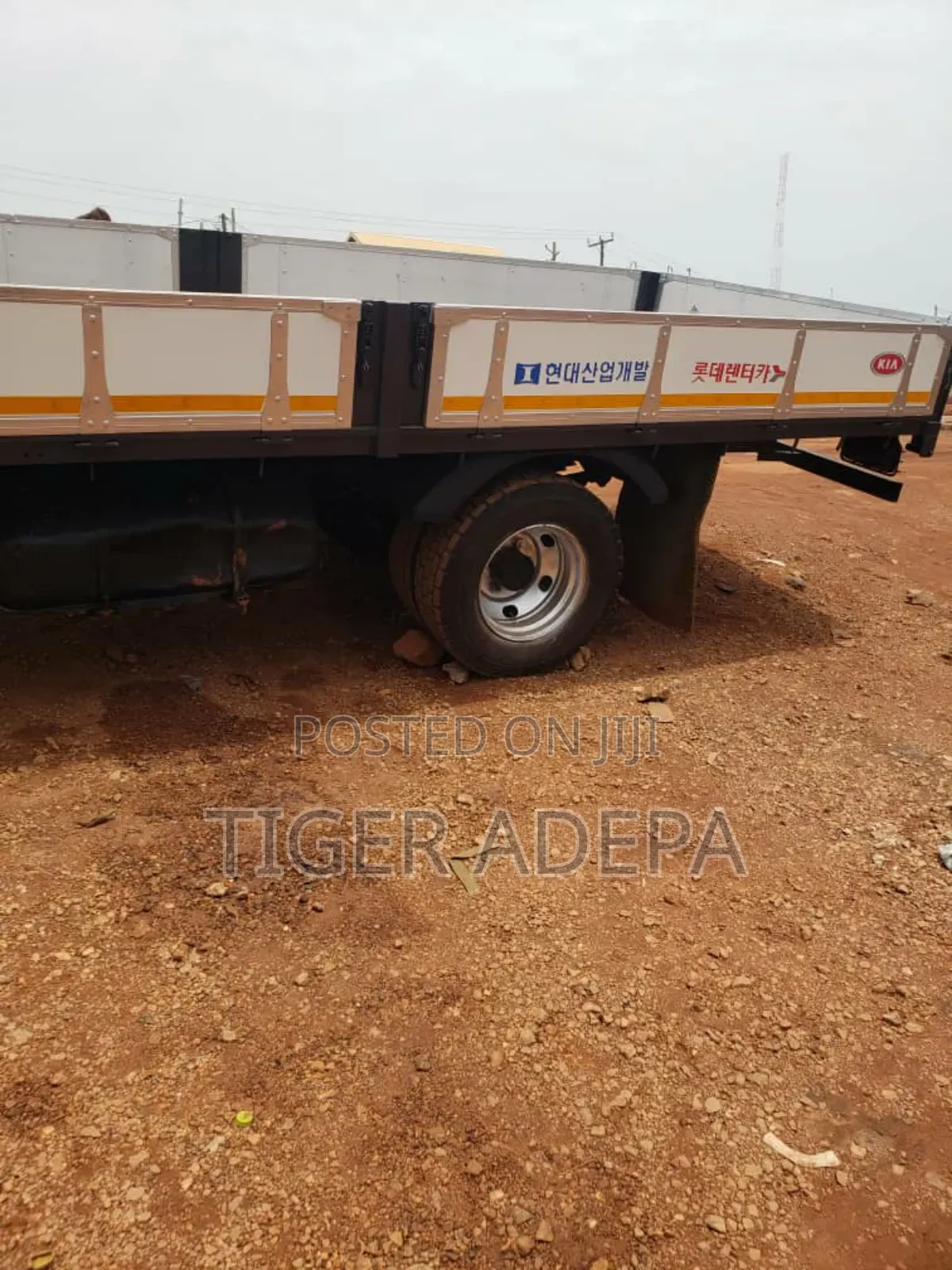 Hino Hino Dutro 2014 White