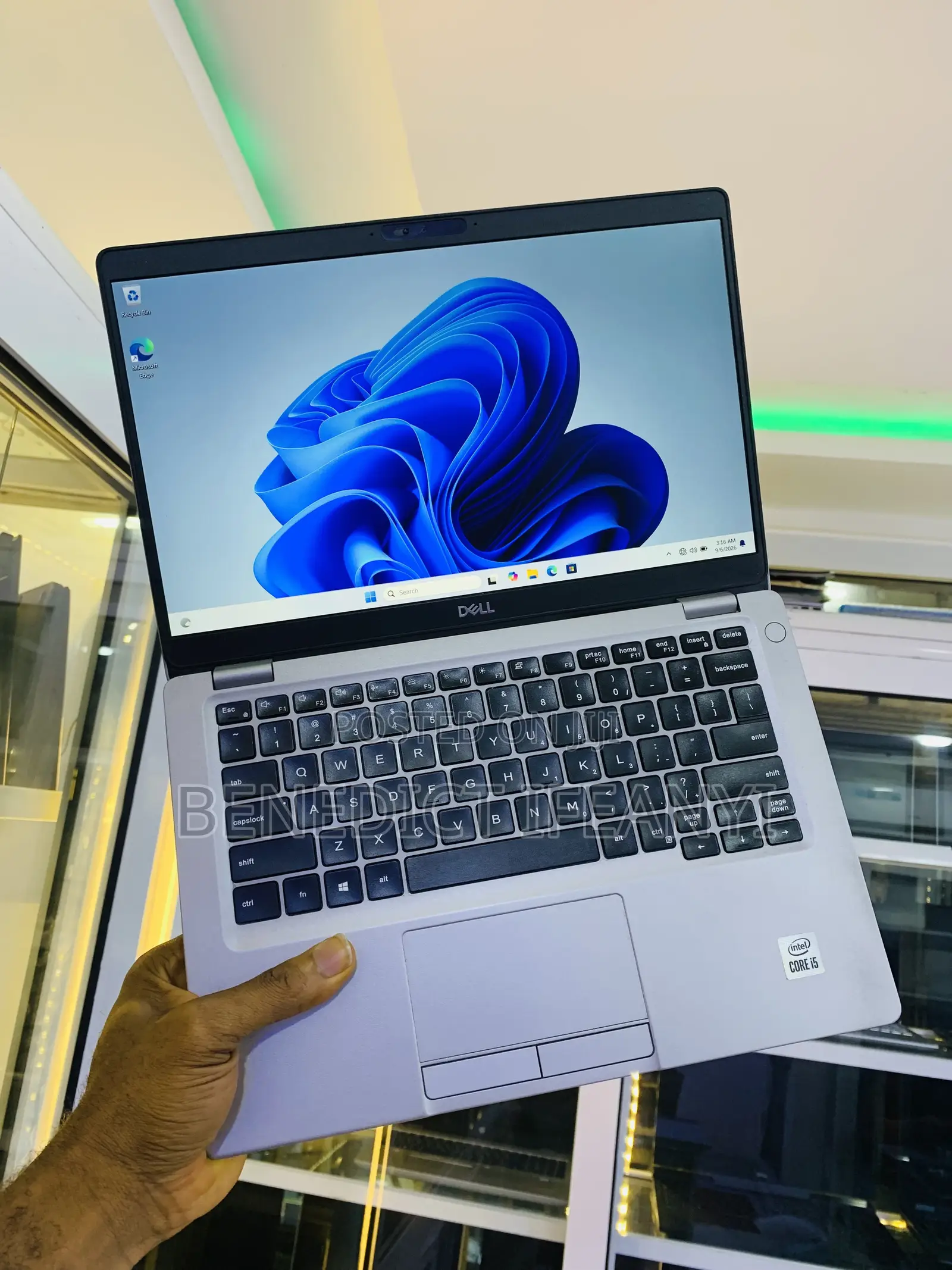 Laptop Dell Latitude 5310 8GB Intel Core i5 SSD 256GB