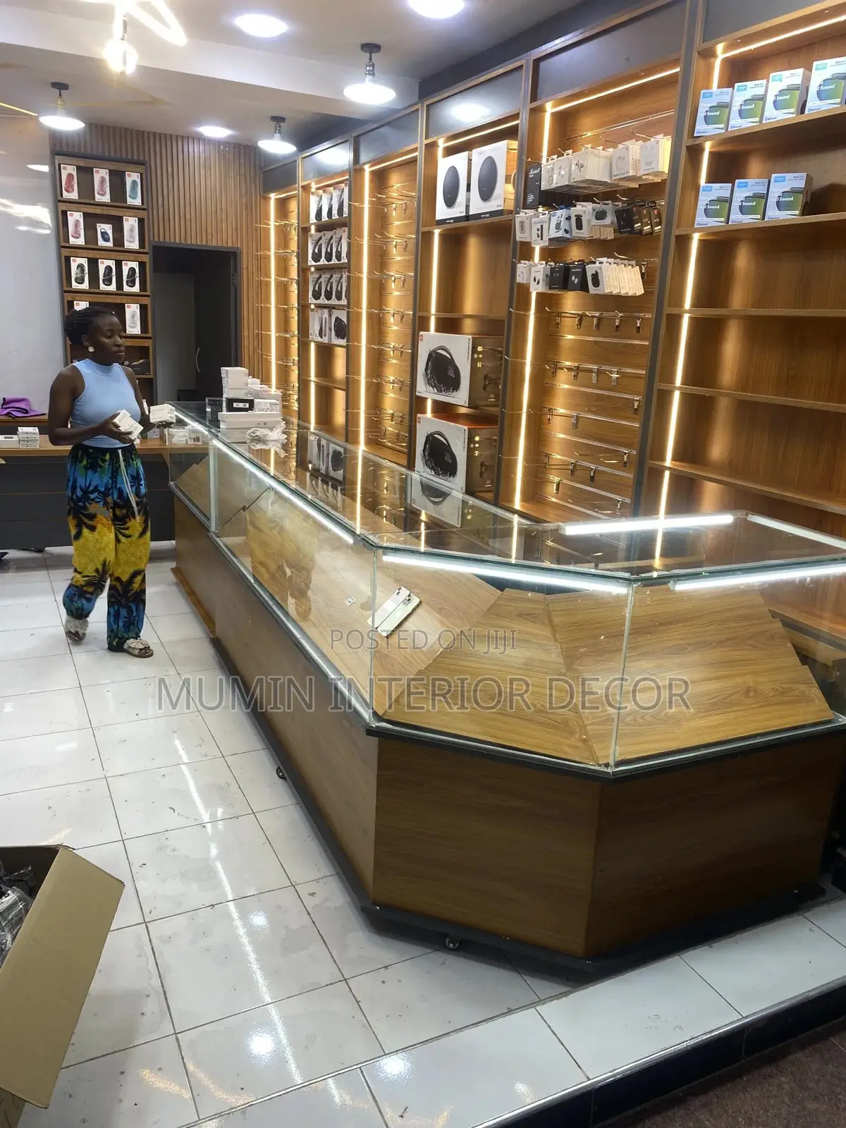 Phone Shop Decoration
