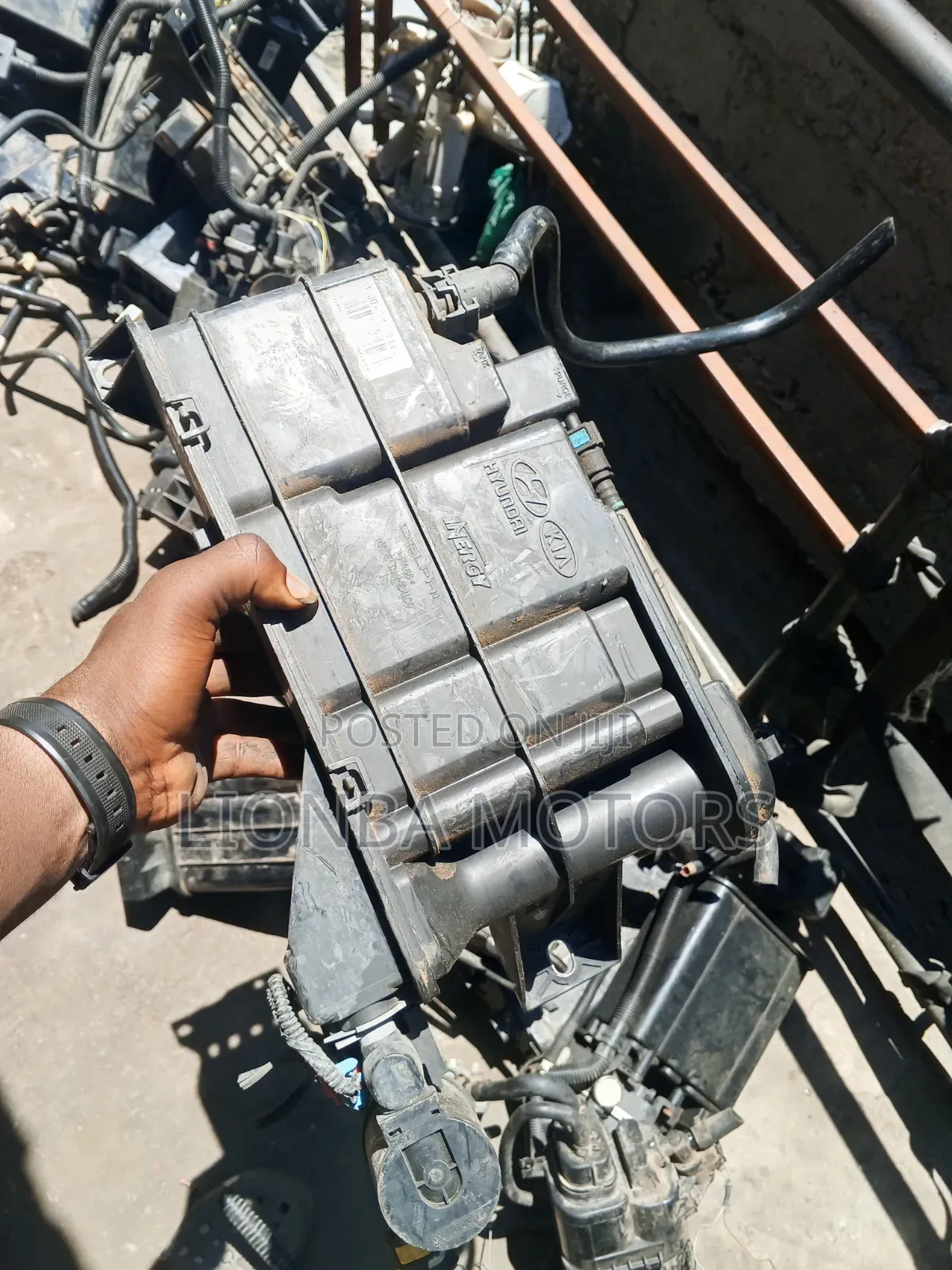 Elantra 2018 Charcoal Carnister