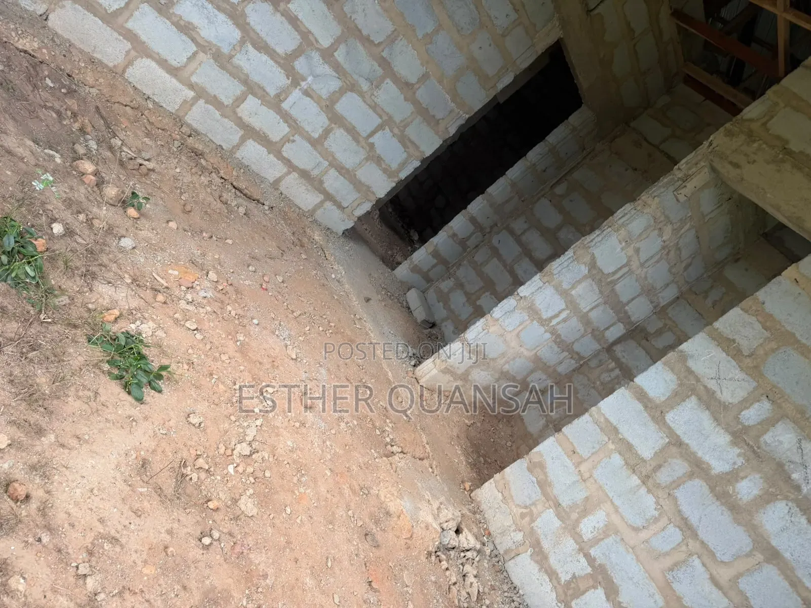 5bdrm House in Jesus Christ, Amasaman for sale