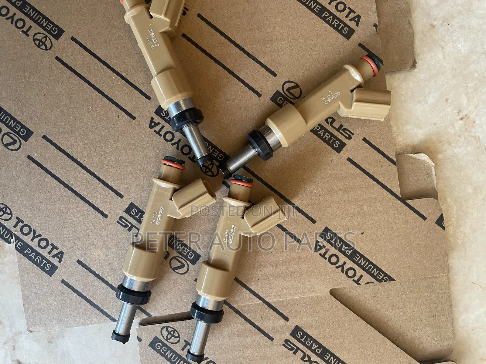 Toyota Matrix 2009-15 Fuel Injectors, 4 Set. Original Japan.