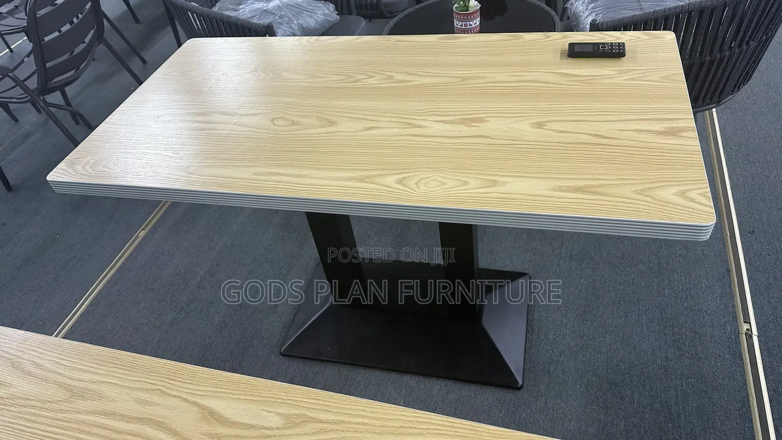Bar Table (952)