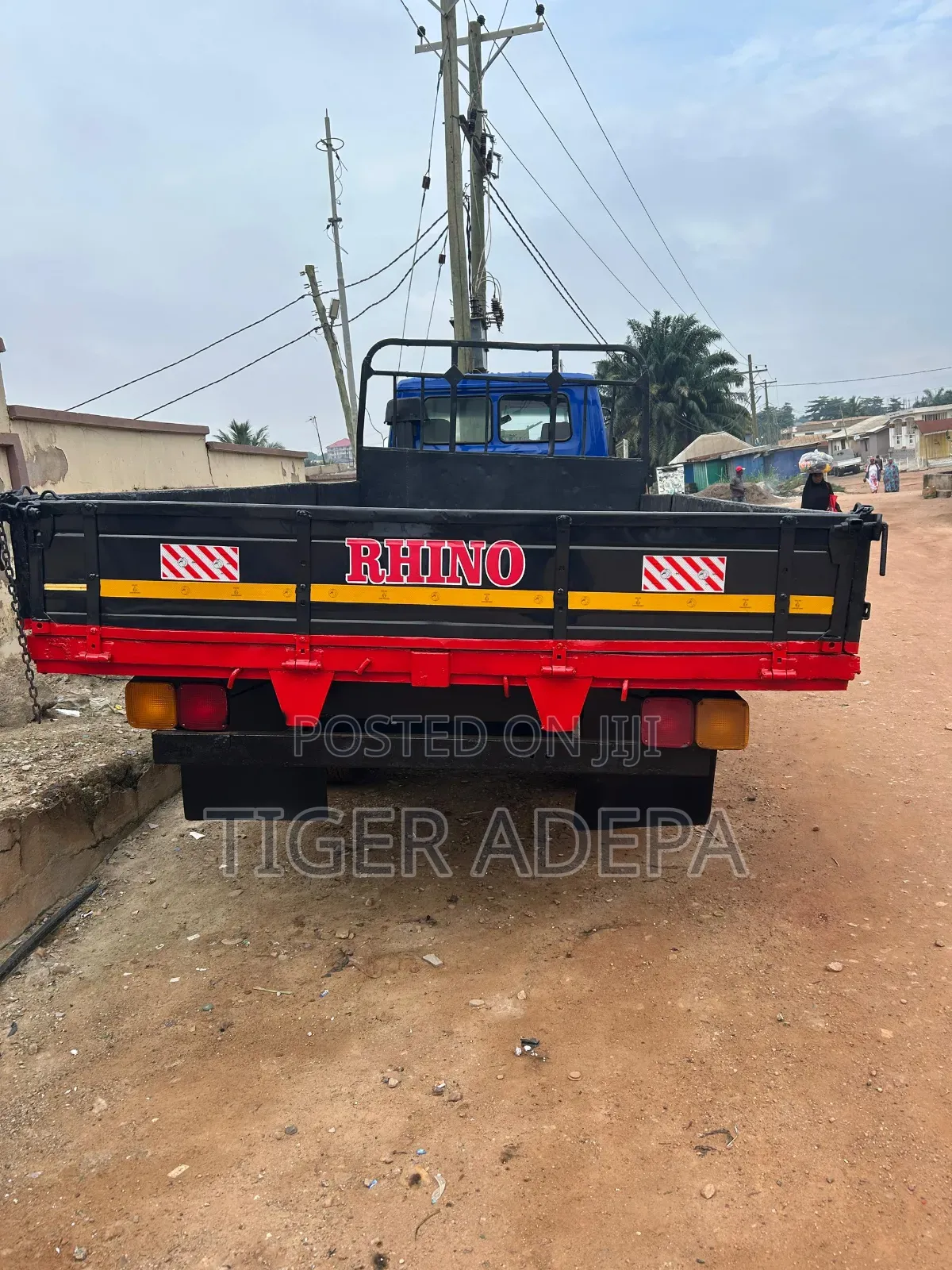 Hino Hino Dutro 2014 Blue