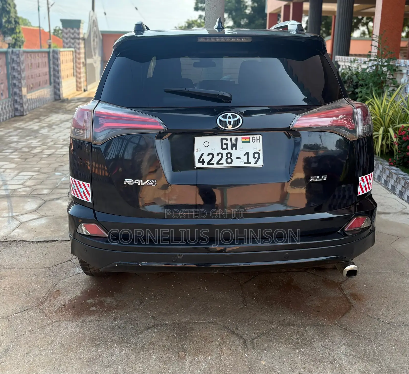 Toyota RAV4 XLE AWD (2.5L 4cyl 6A) 2016 Black