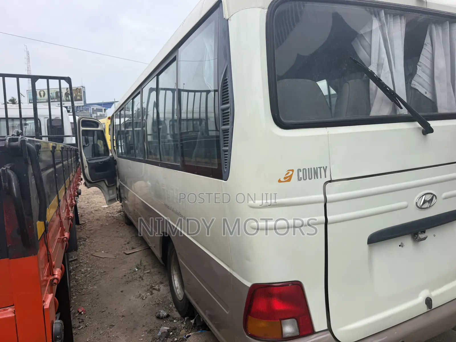 Hyundai County 2016 Grey