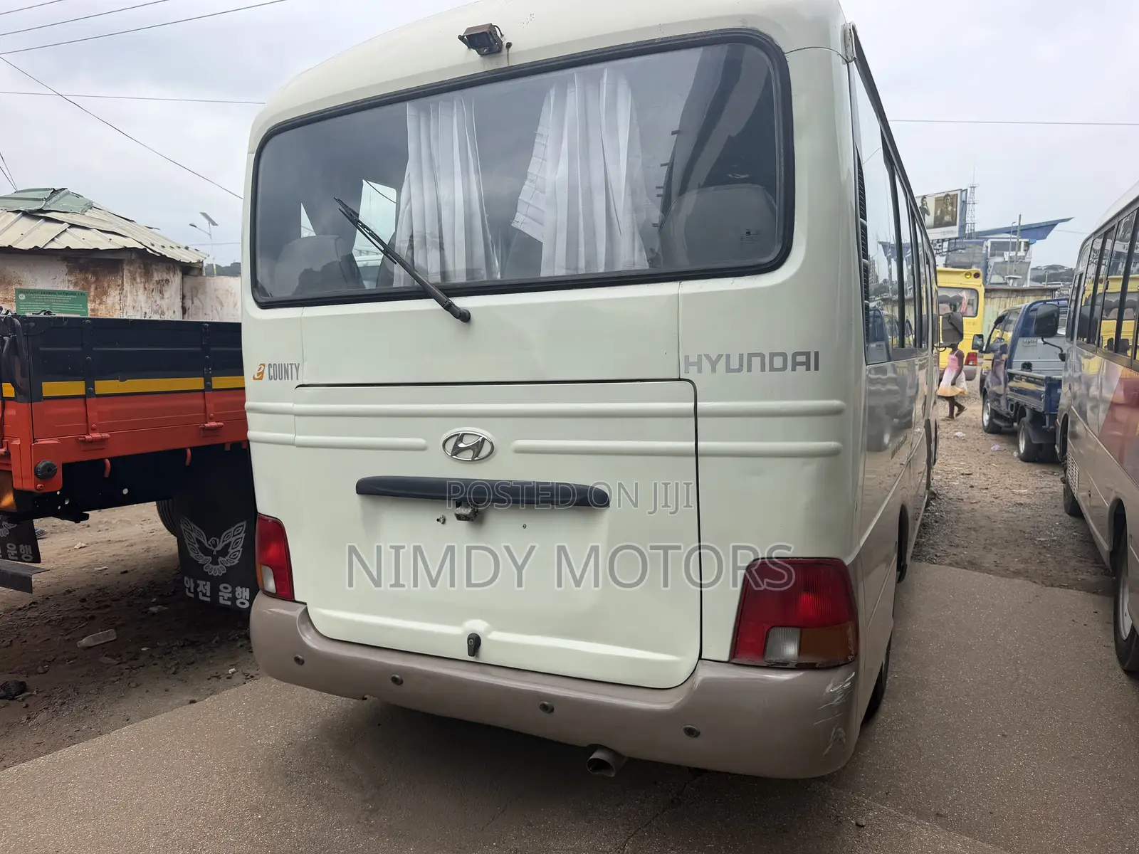 Hyundai County 2016 Grey