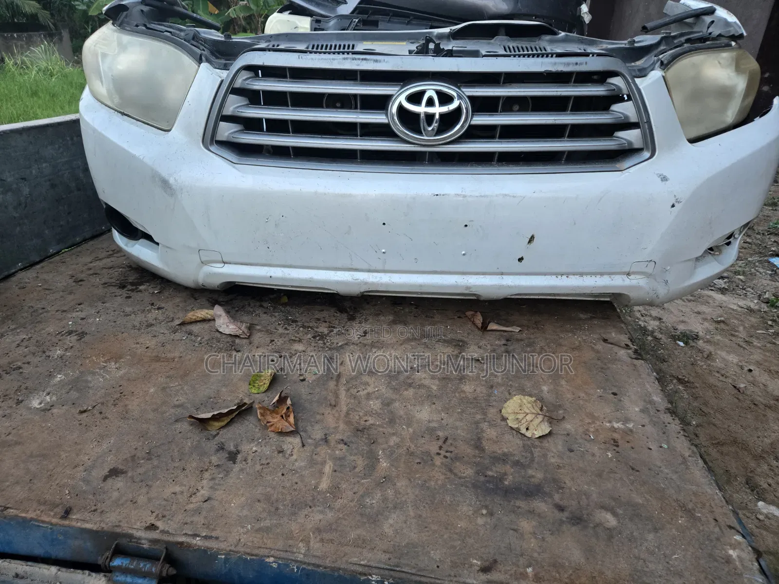 Front Cut of Toyota Higlander 2008 to 2010