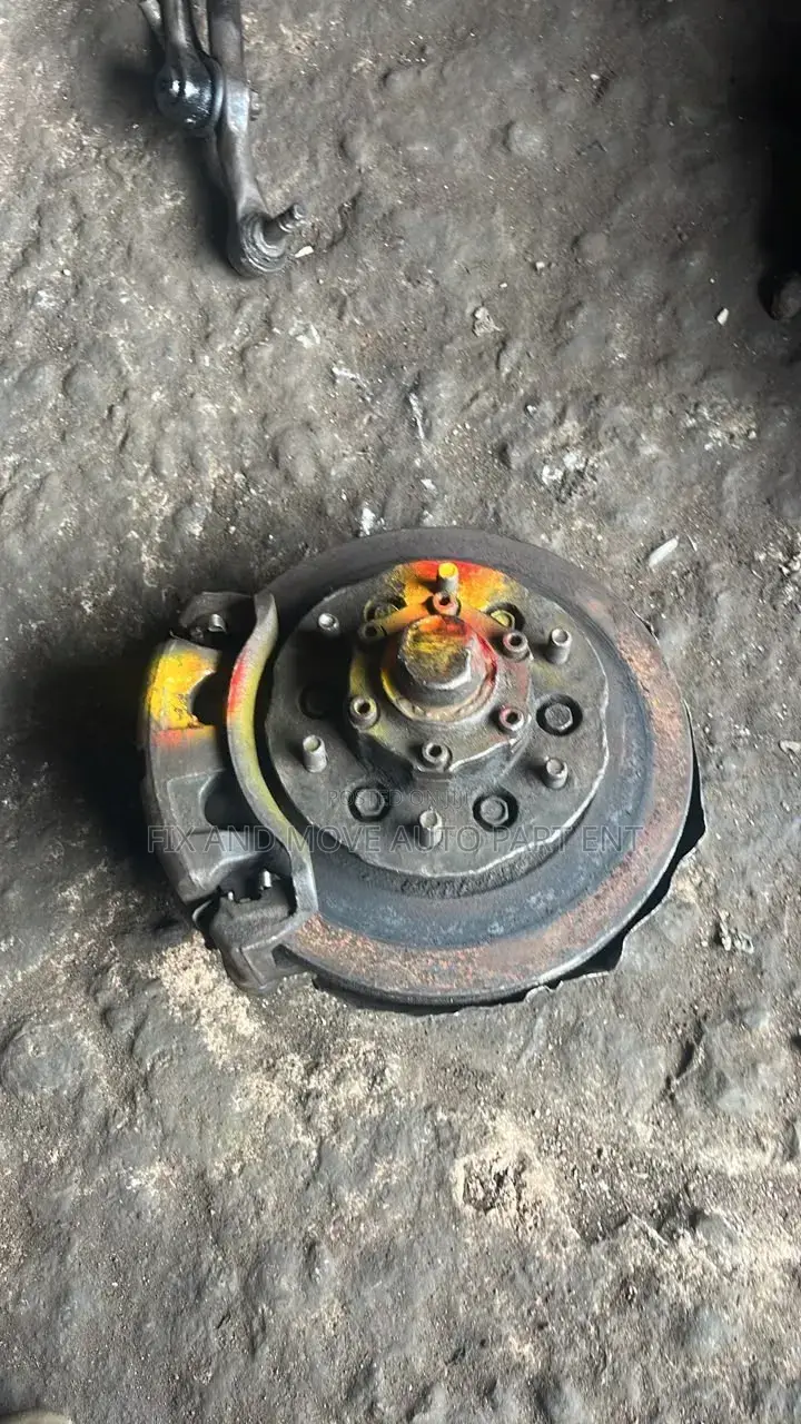 Nissan Pathfinder 1998 Complete Hub and Shocks Available
