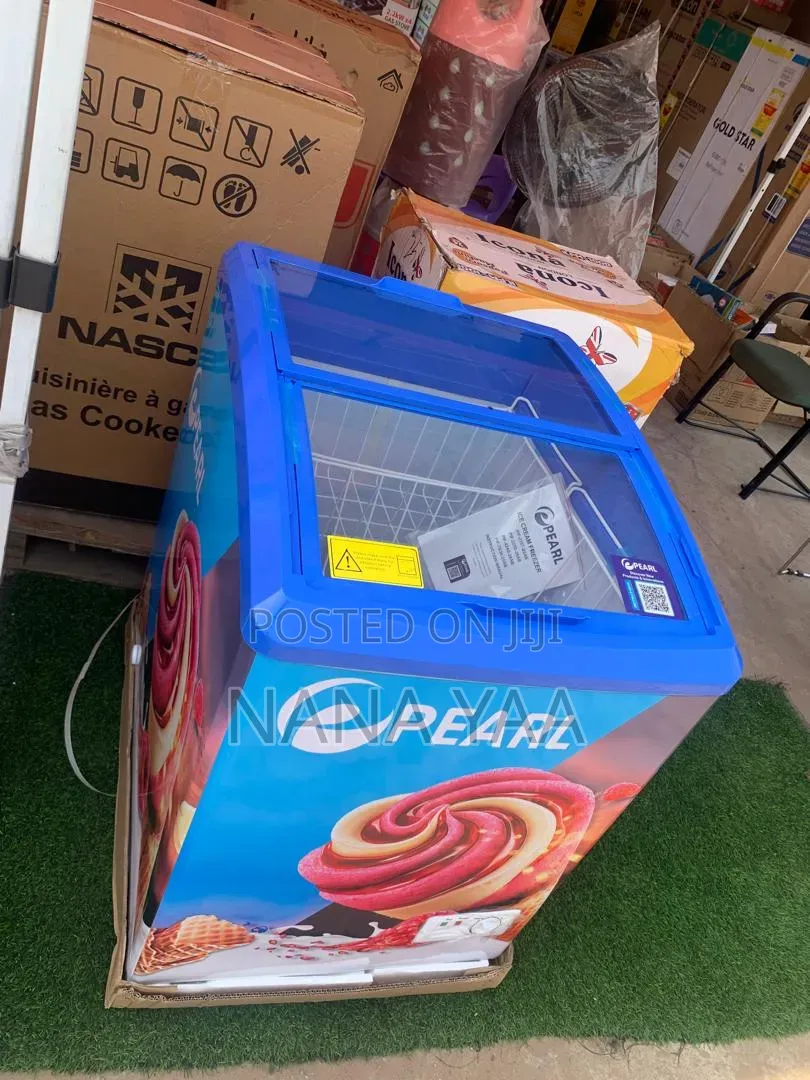 Pearl Quality Ice Cream/Showcase Freezer 132 Litres