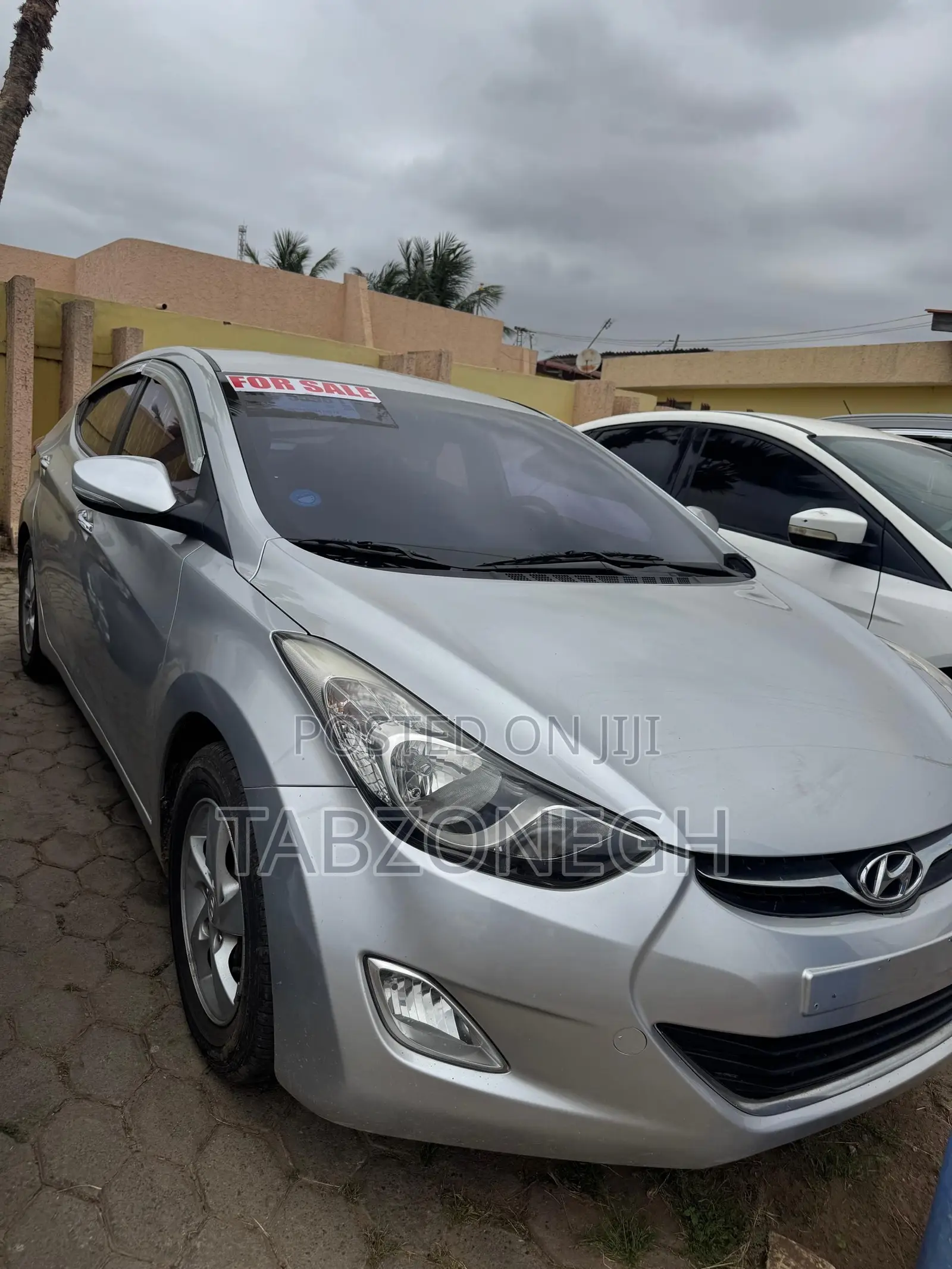 Hyundai Avante 2013 Silver