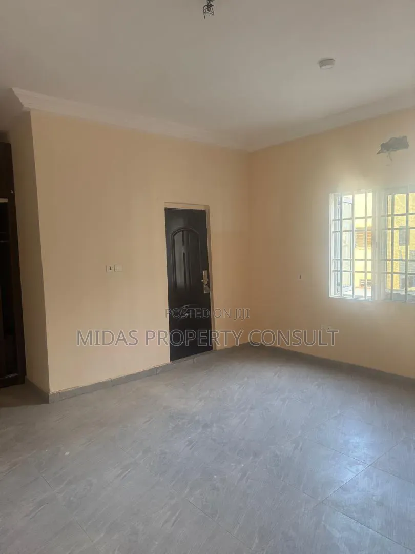 3bdrm Apartment in Celebrity Golf, Sakumono for sale