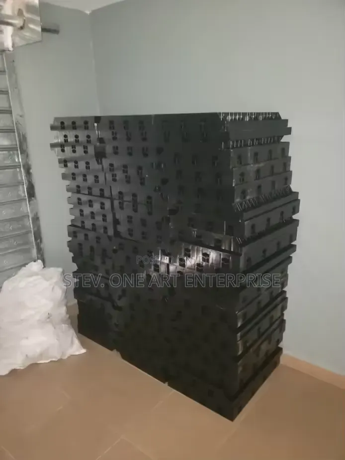 Adjustable Molding Pillers 12" 14"