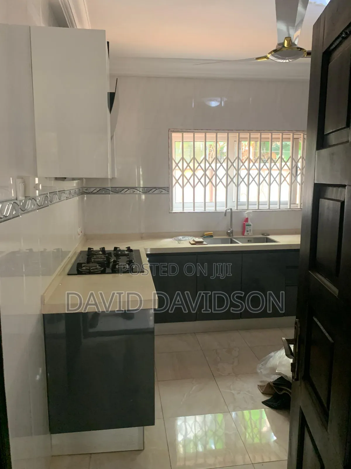 Furnished 7bdrm House in 7 Bedroom Self, Tema Metropolitan for rent