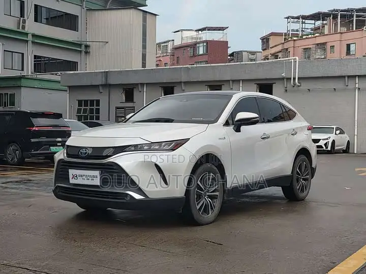 Toyota Harrier 2023 White
