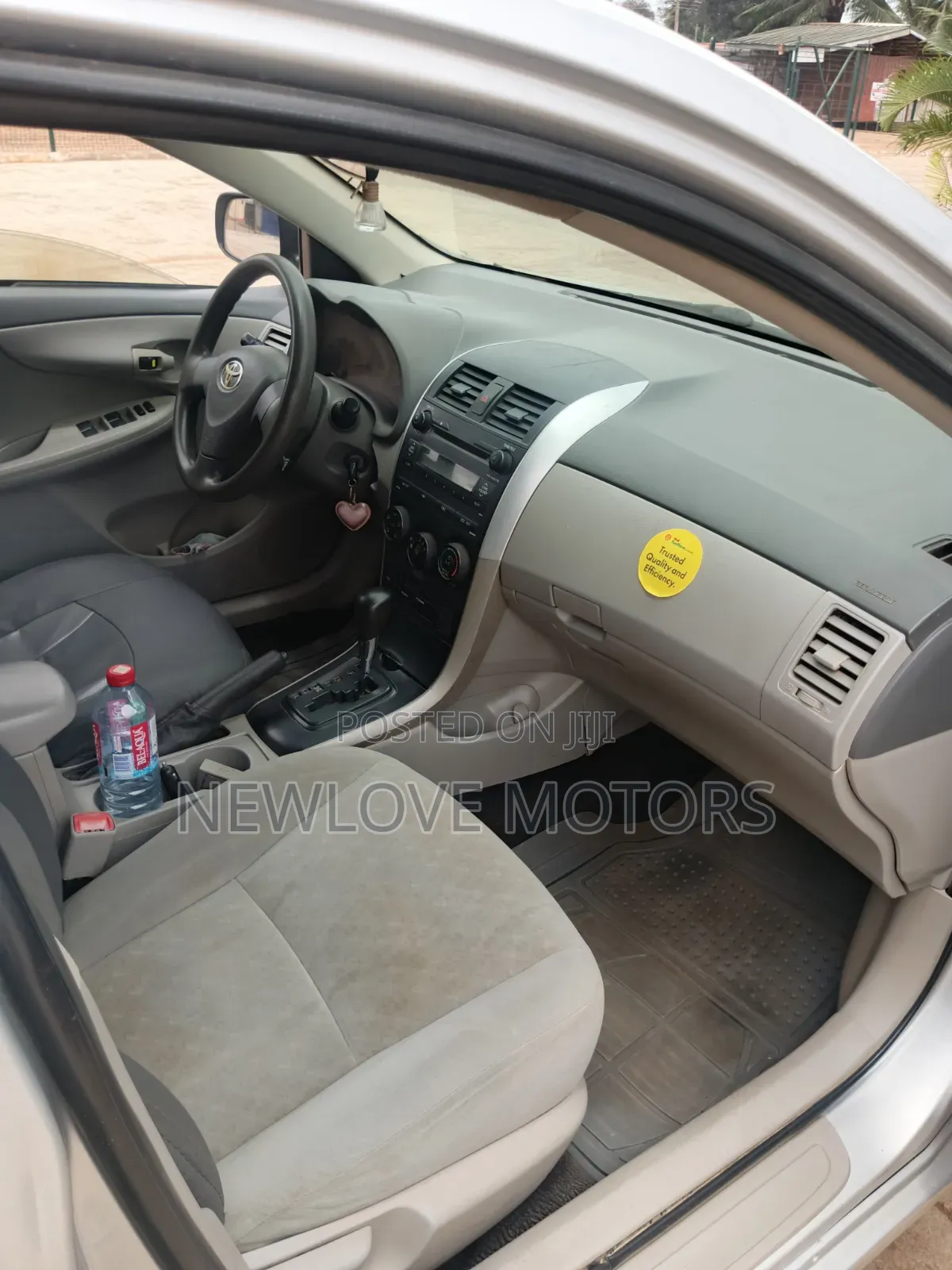 Toyota Corolla 2011 Silver