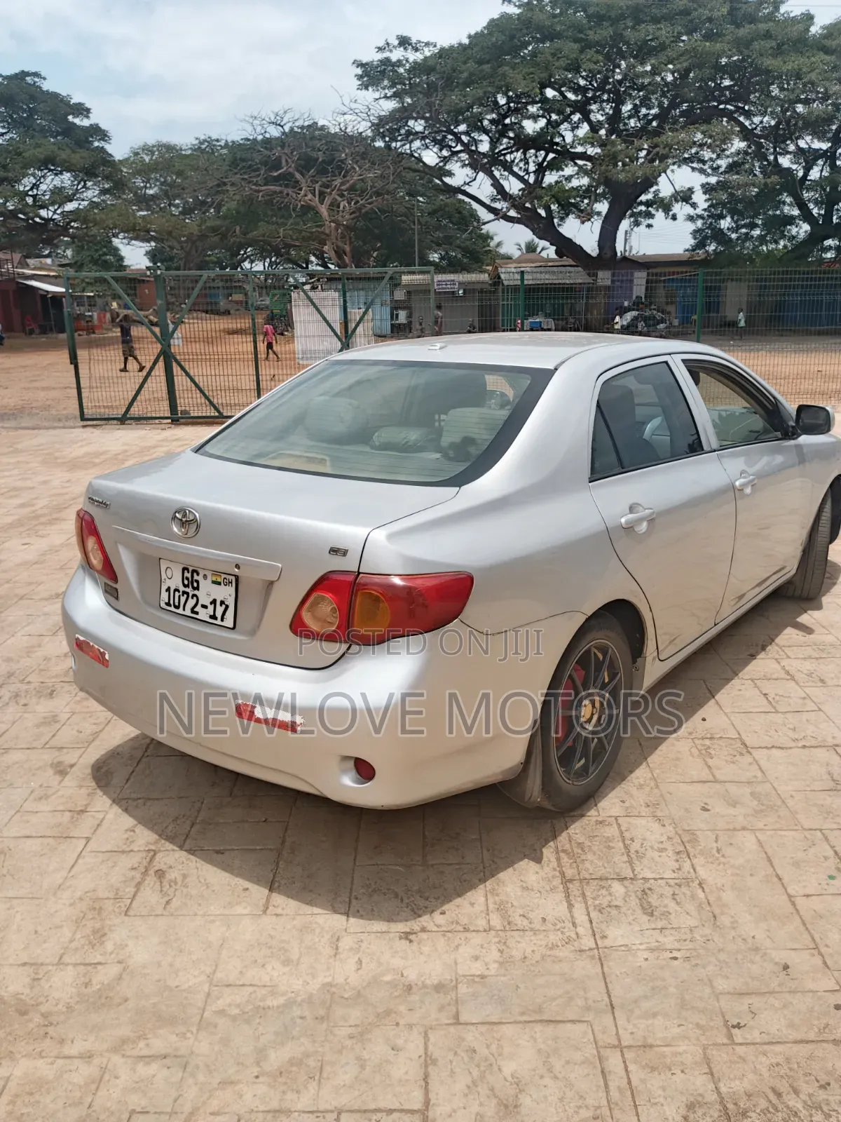 Toyota Corolla 2011 Silver