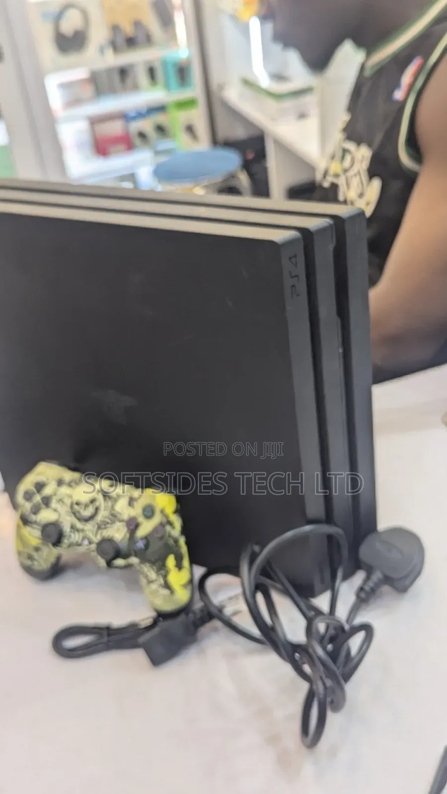 PlayStation 4 Pro Game With 2 Controllers, 17 Games and Charging Dock