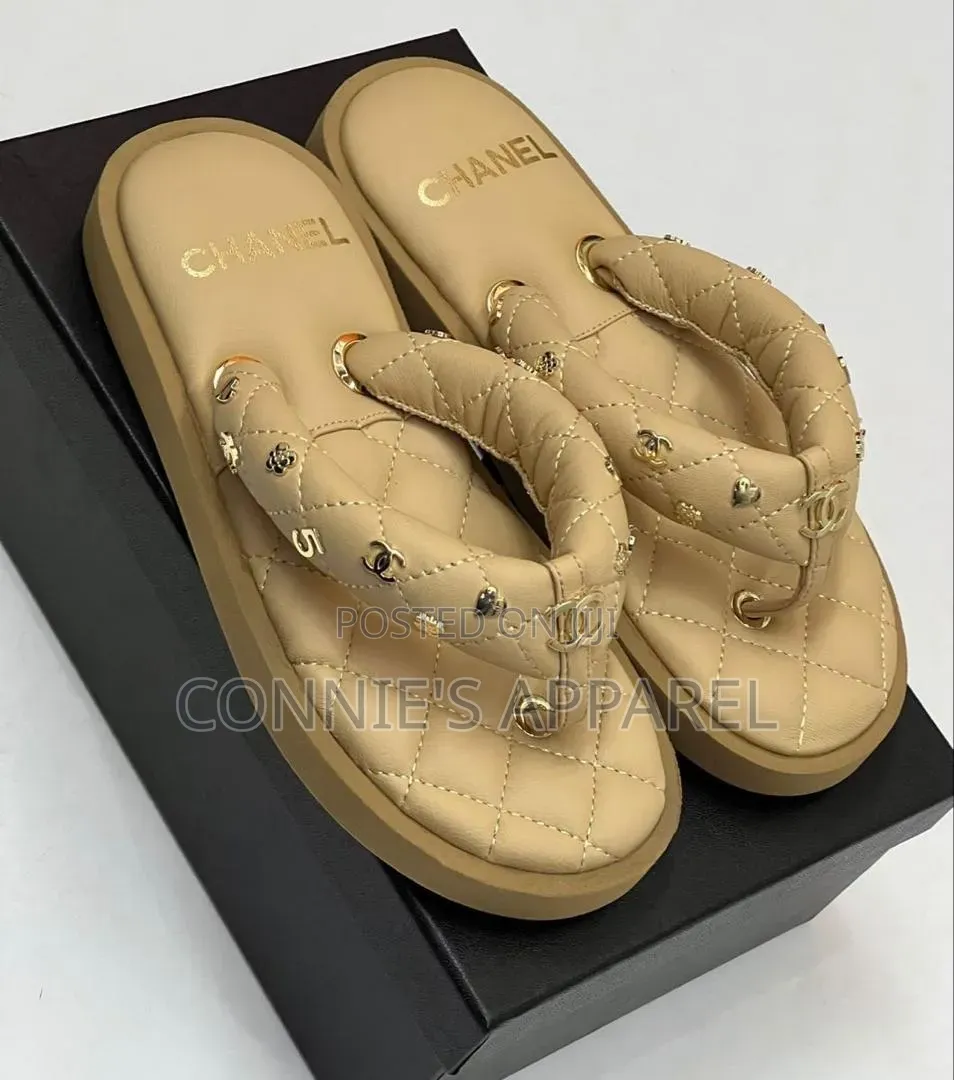 Sparkling Rhinestone Flat Sandals