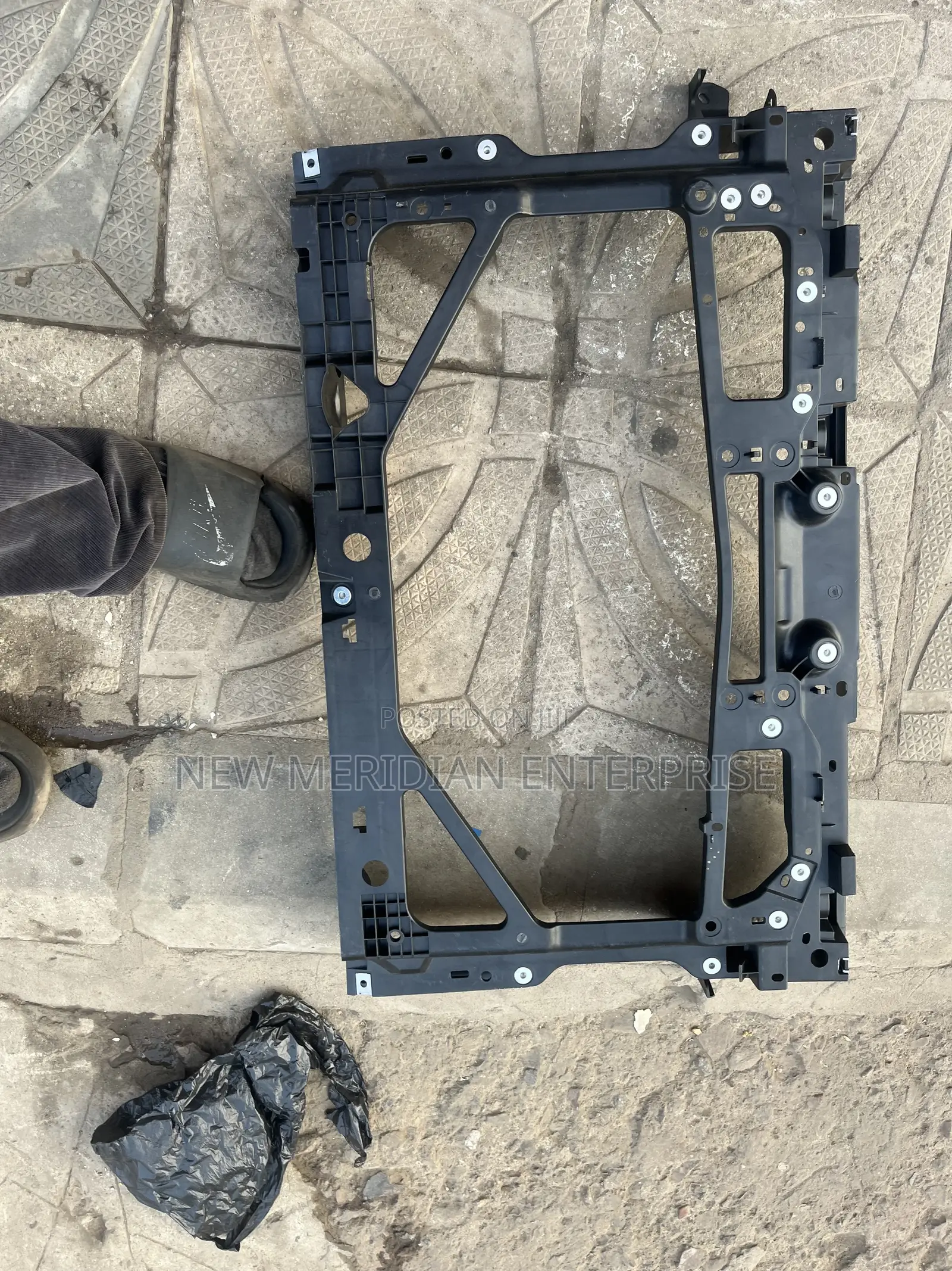 IA Radiator Support or Yaris 2017 Radiator Support