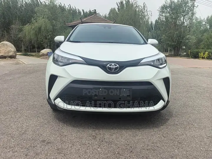 Toyota C-HR 2023 White