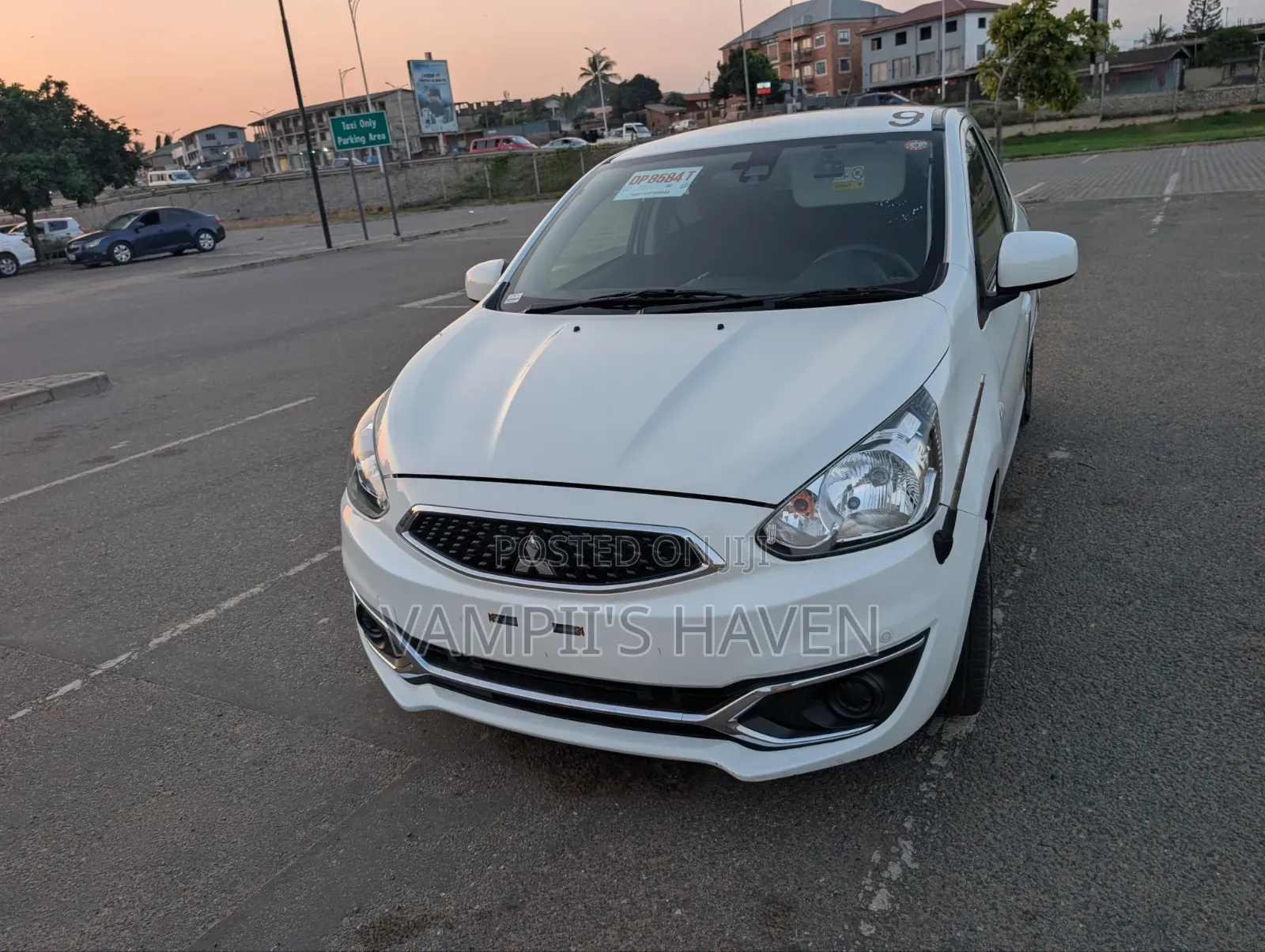 Mitsubishi Mirage 2017 White