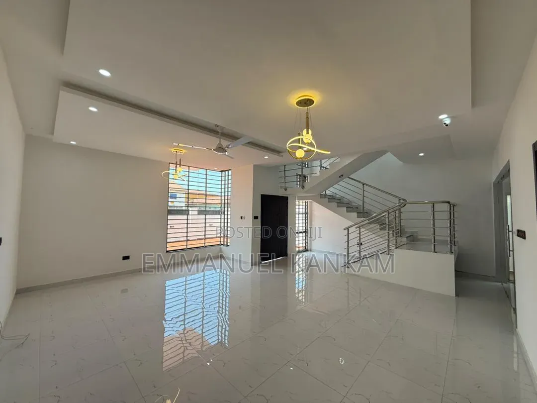 4bdrm House in Baatsona Total for sale