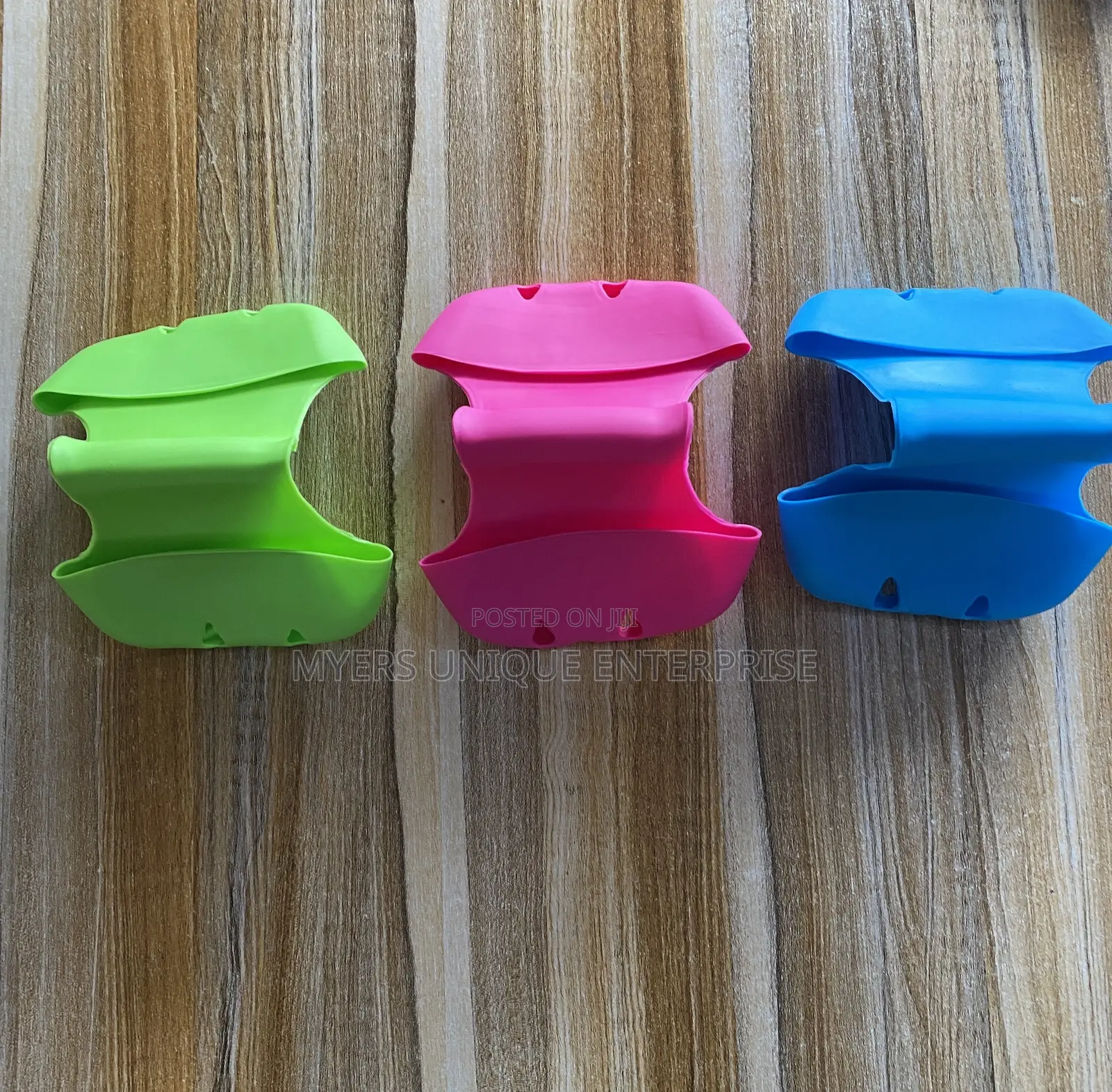 Silicone Sink Saddle - Sponge Holder Soap Caddy