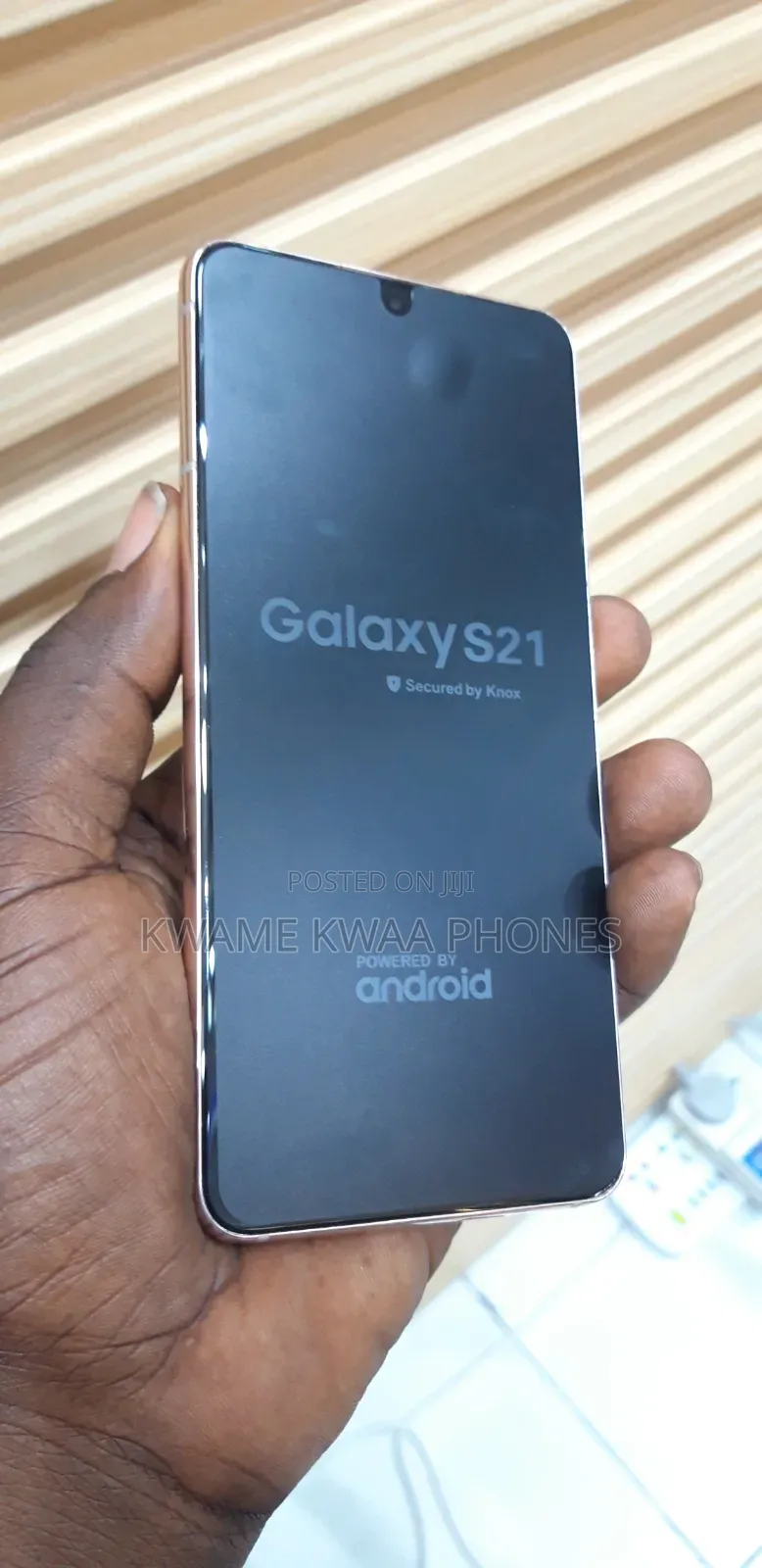 New Samsung Galaxy S21 5G 128 GB Gold