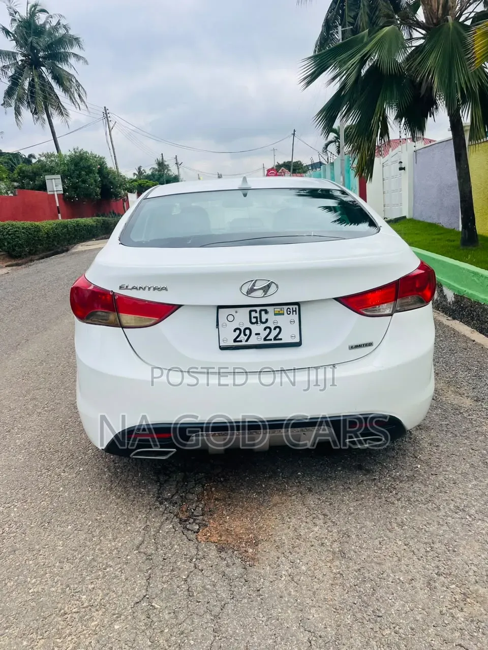 Hyundai Elantra Limited Sedan FWD (1.8L 4cyl 6A) 2013 White