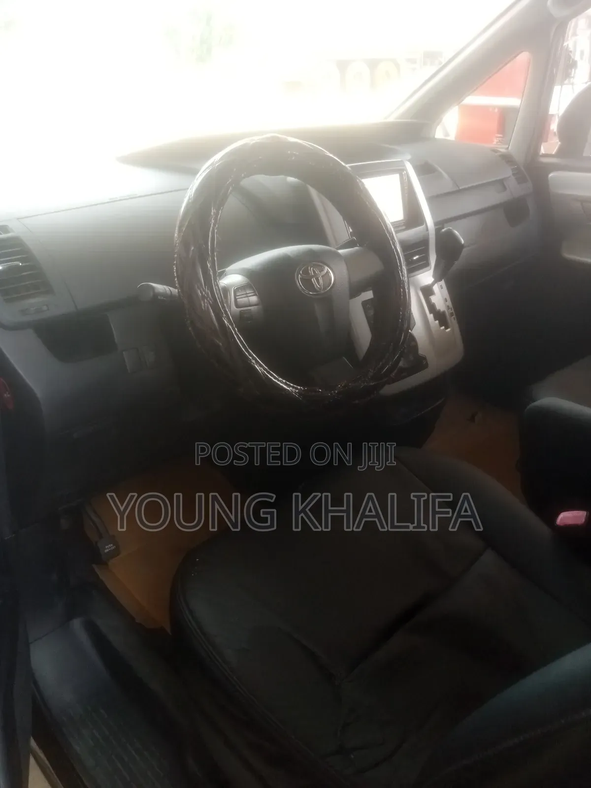 Toyota Voxy 2010 Black
