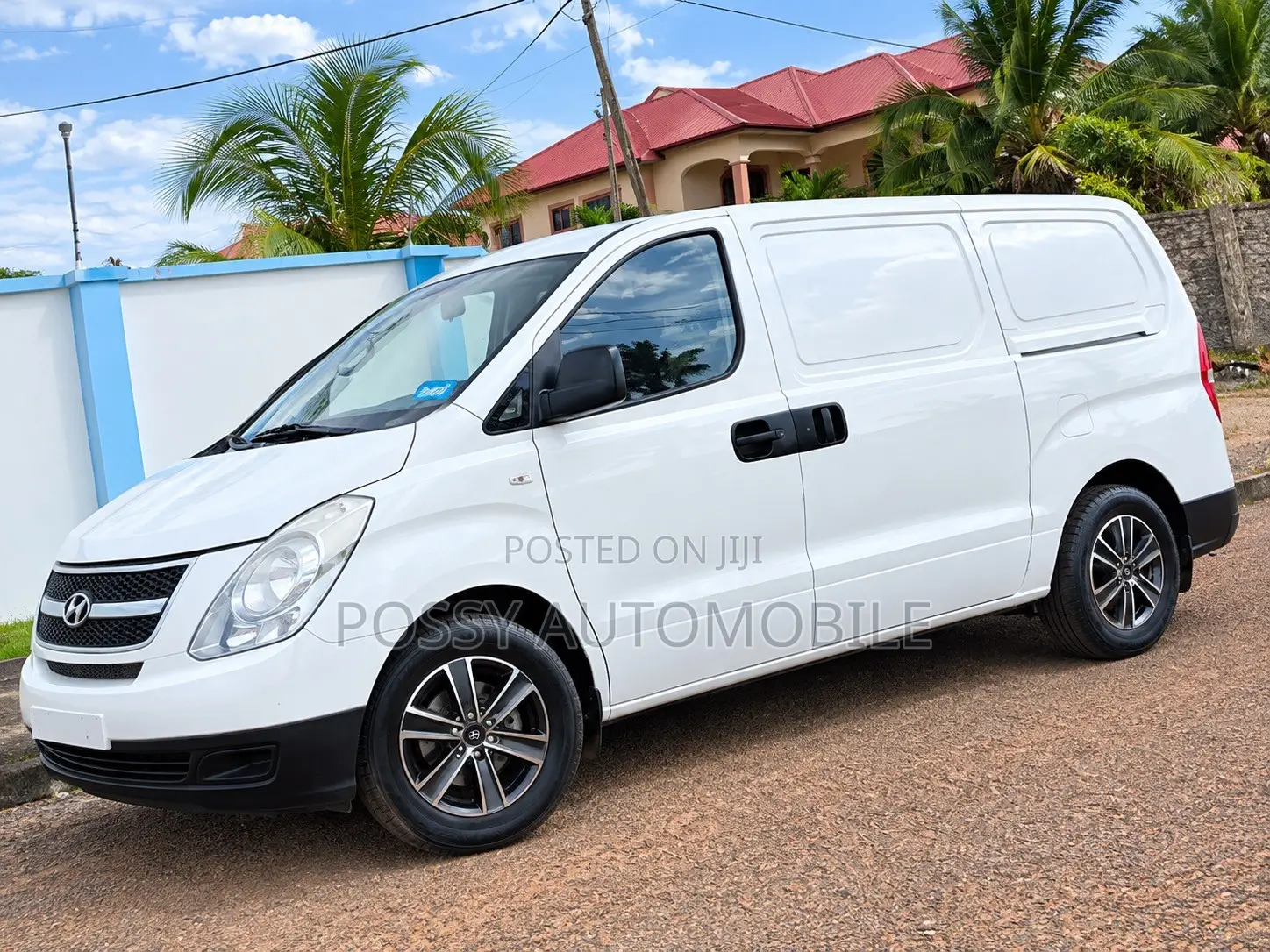 Hyundai H1 2009 White