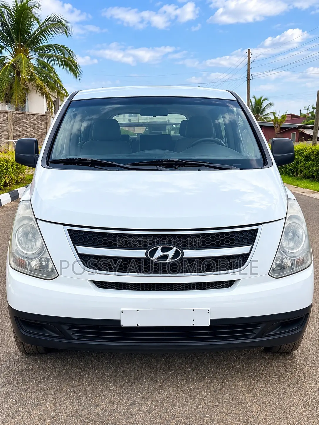 Hyundai H1 2009 White