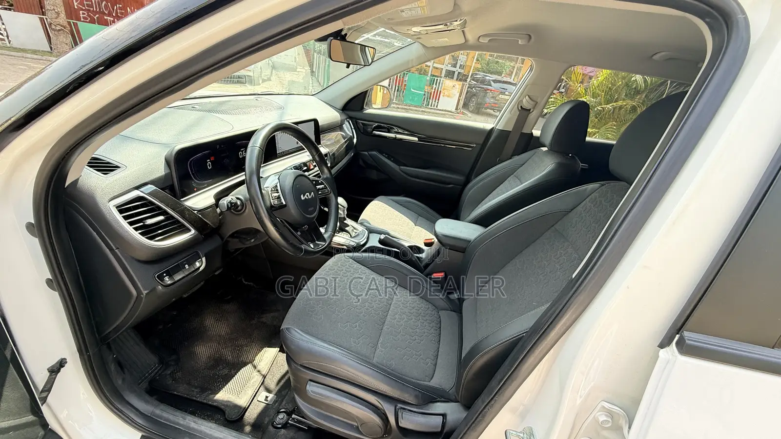 Kia Seltos EX IVT FWD 2025 White