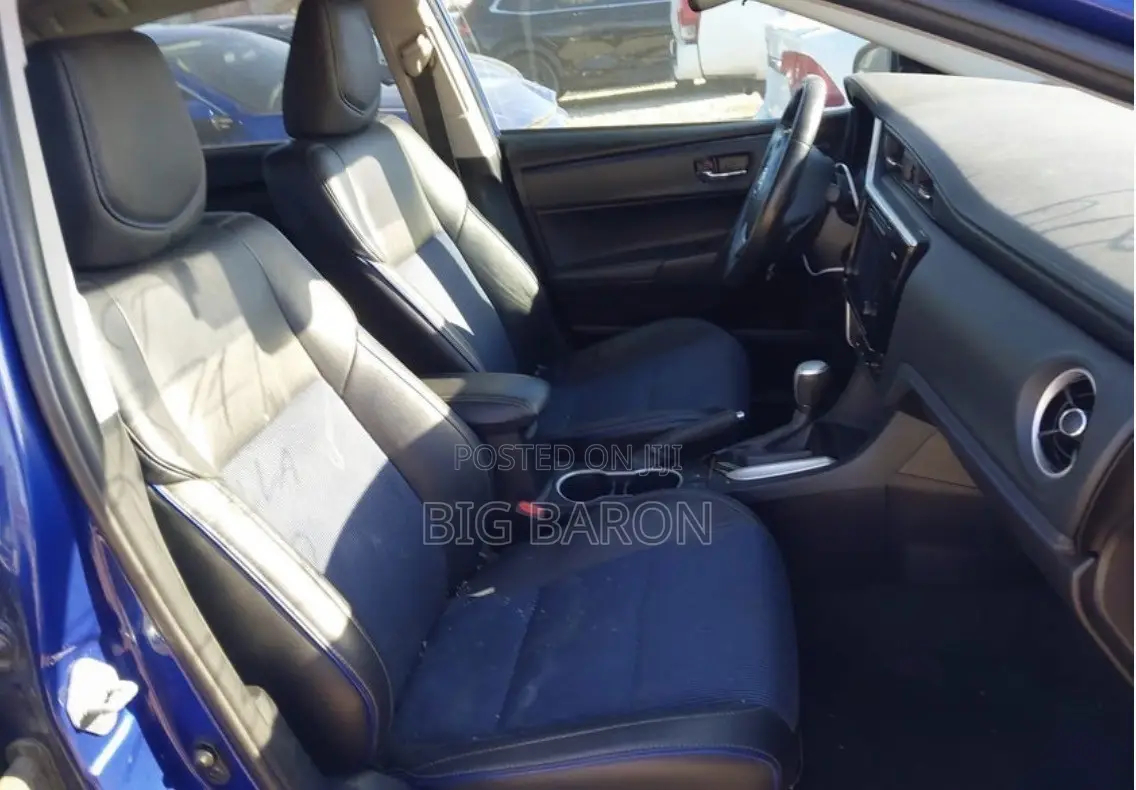 Toyota Corolla SE Special Edition 4dr Sedan (1.8L 4cyl CVT) 2017 Blue
