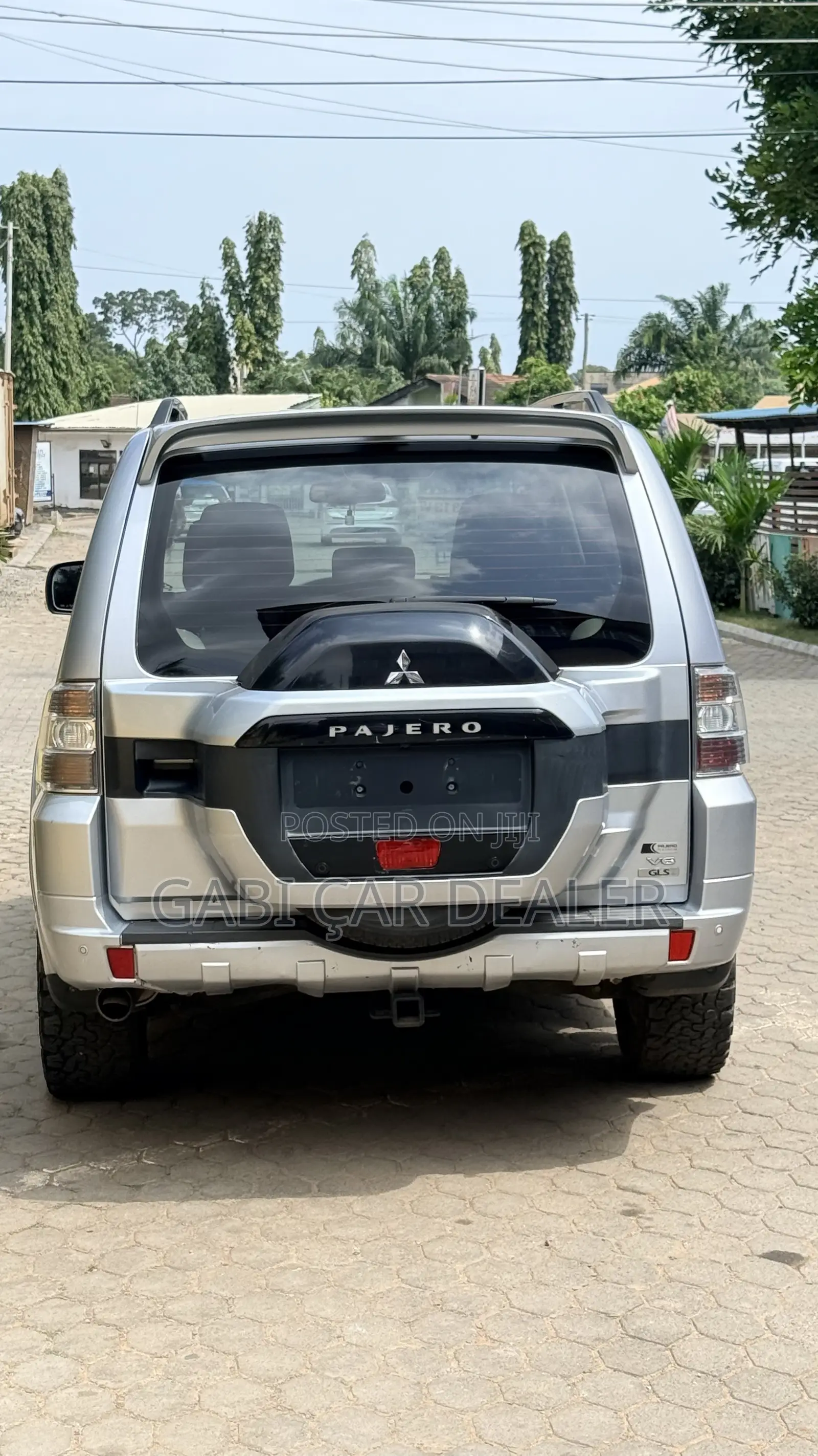 Mitsubishi Pajero 2017 Gray