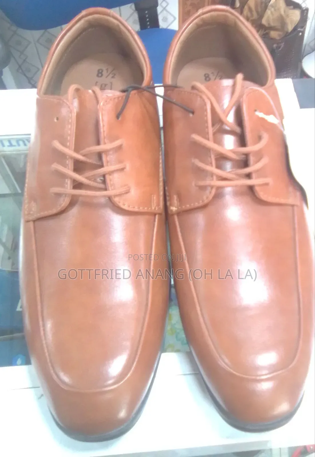 George, Brown Shoe