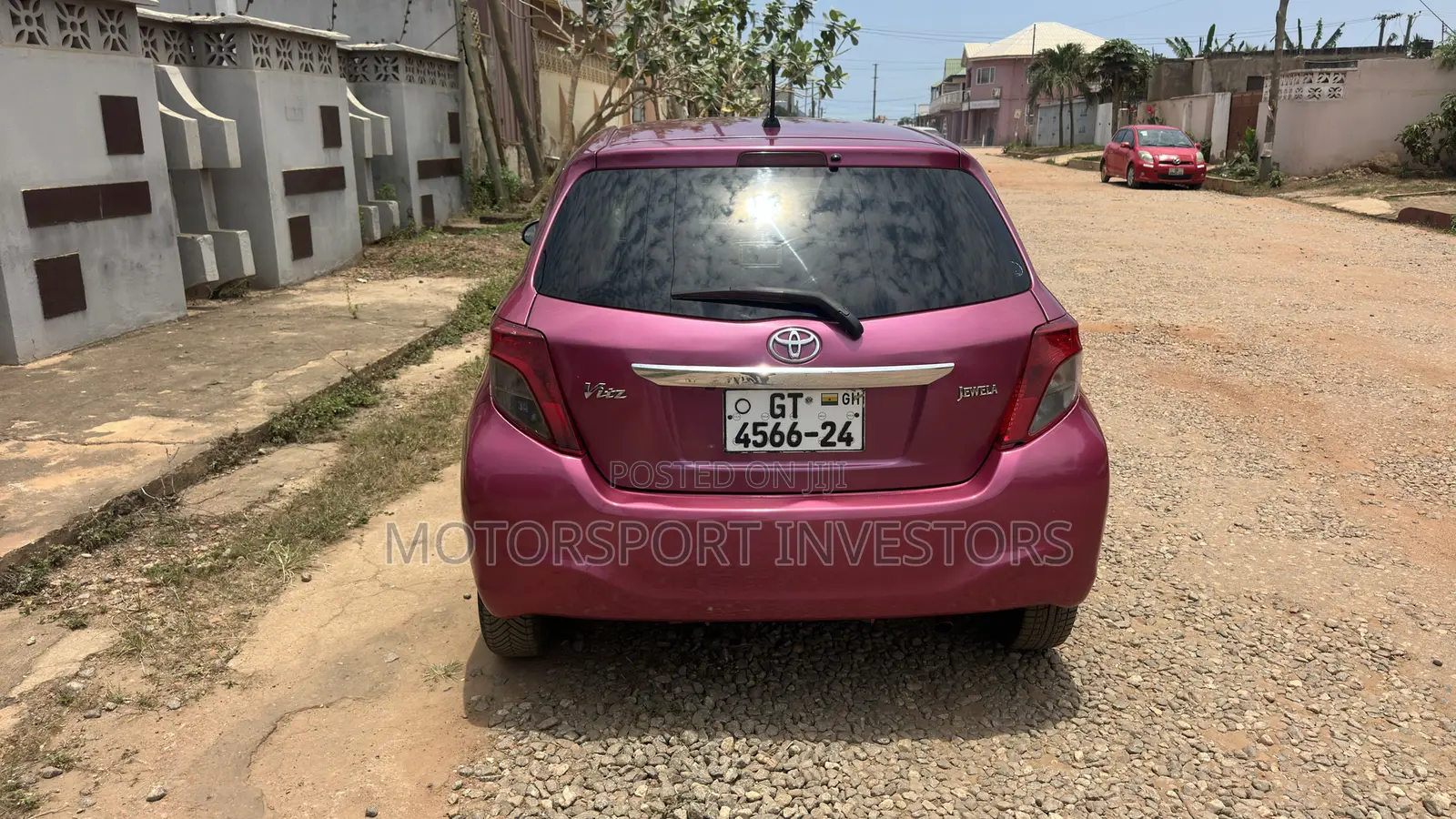 Toyota Vitz 1.5 FWD 5dr 2013 Pink